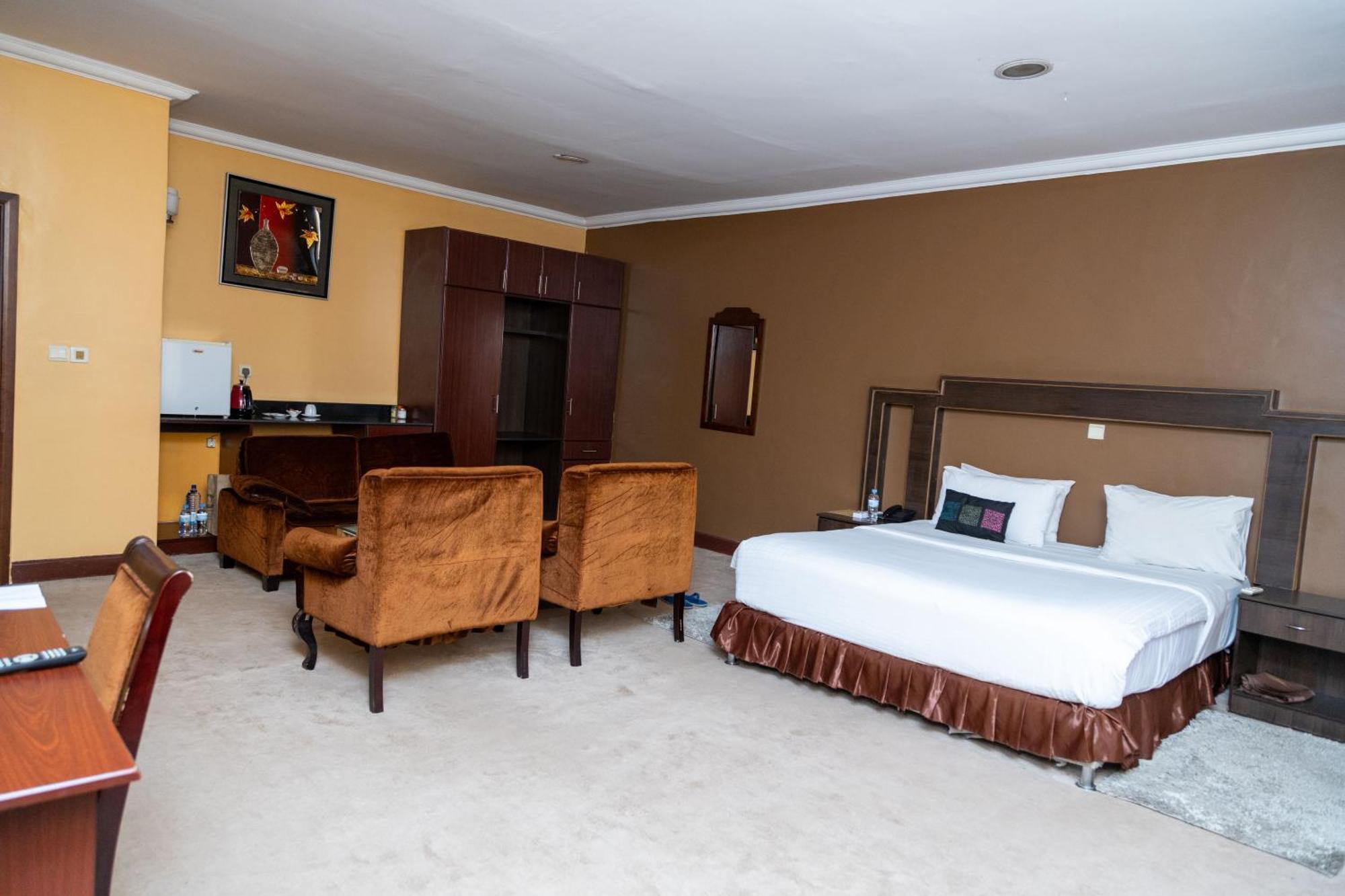 The Country Inn By Smart Haven Κιγκάλι Εξωτερικό φωτογραφία