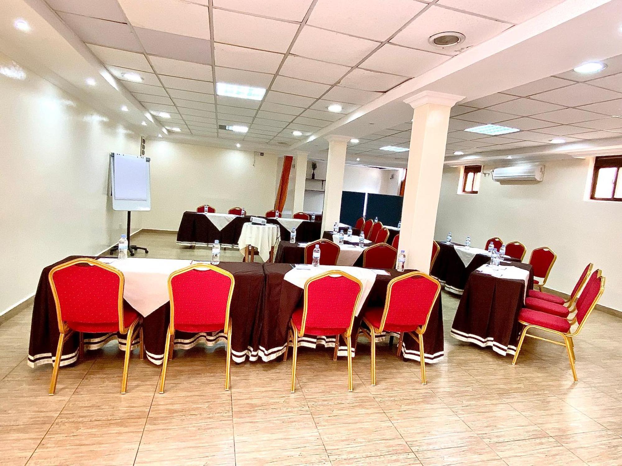 The Country Inn By Smart Haven Κιγκάλι Εξωτερικό φωτογραφία